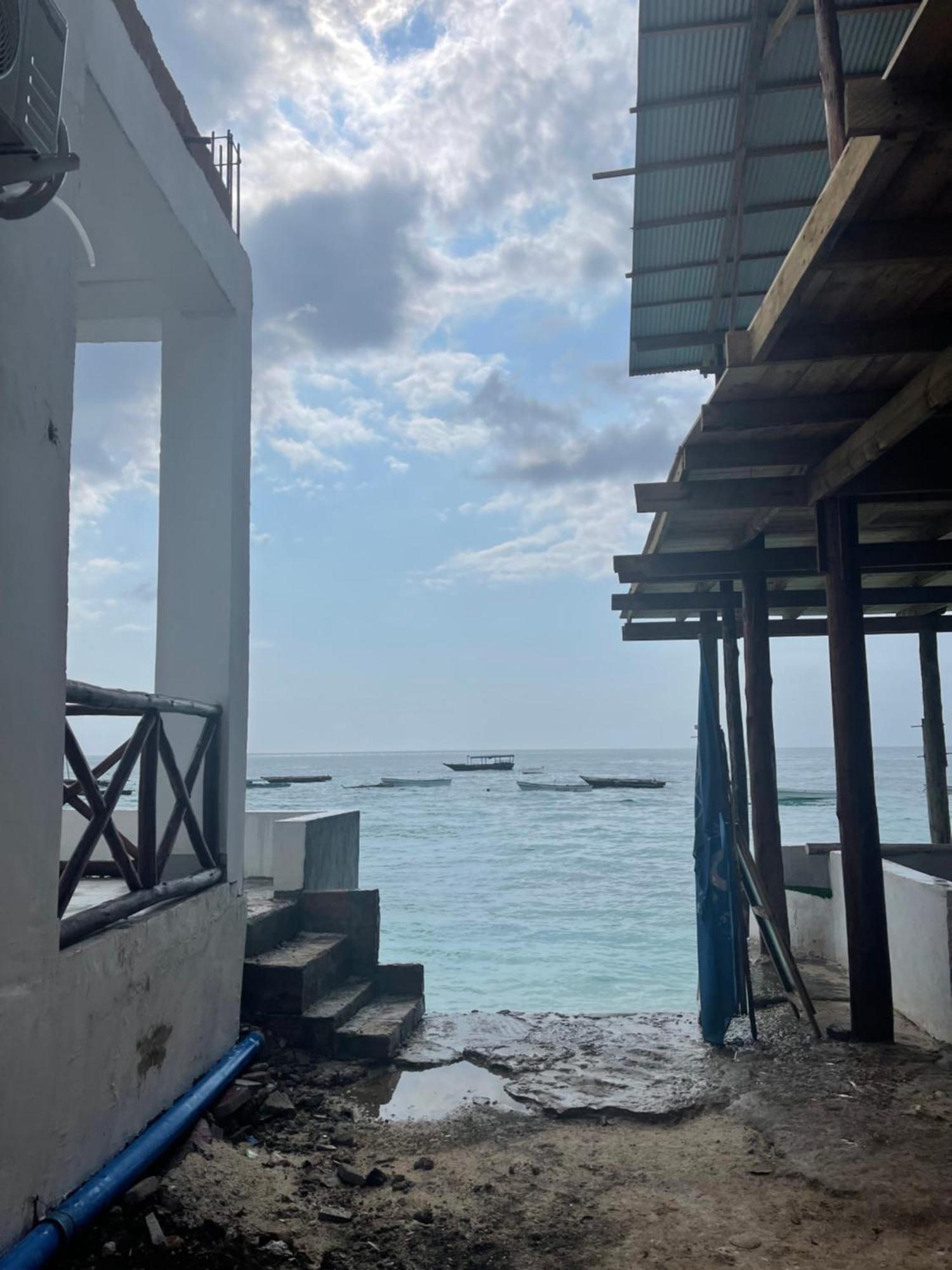 Amazing Zanzibar Beach Hotel Нунгви Экстерьер фото