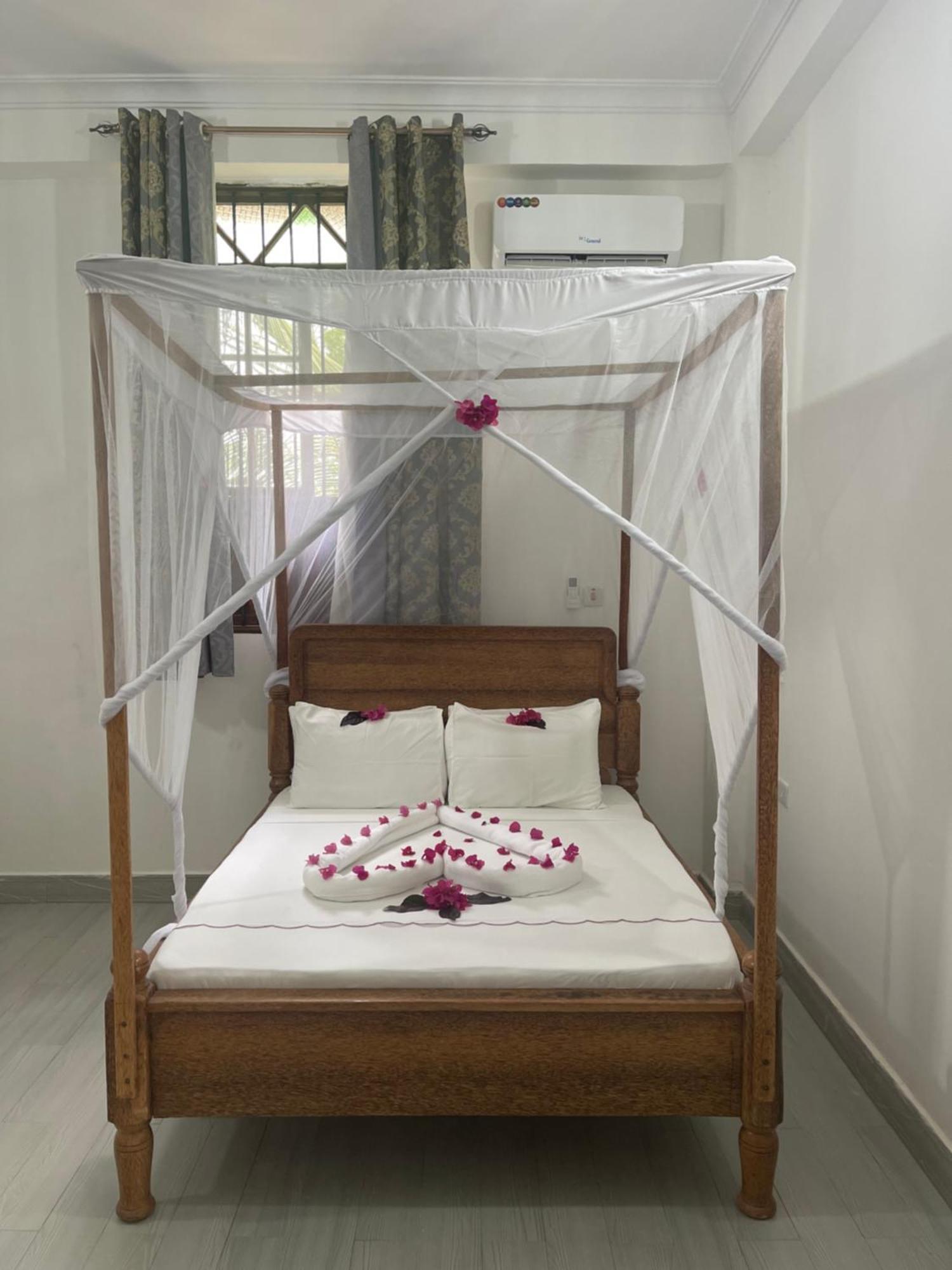 Amazing Zanzibar Beach Hotel Нунгви Экстерьер фото