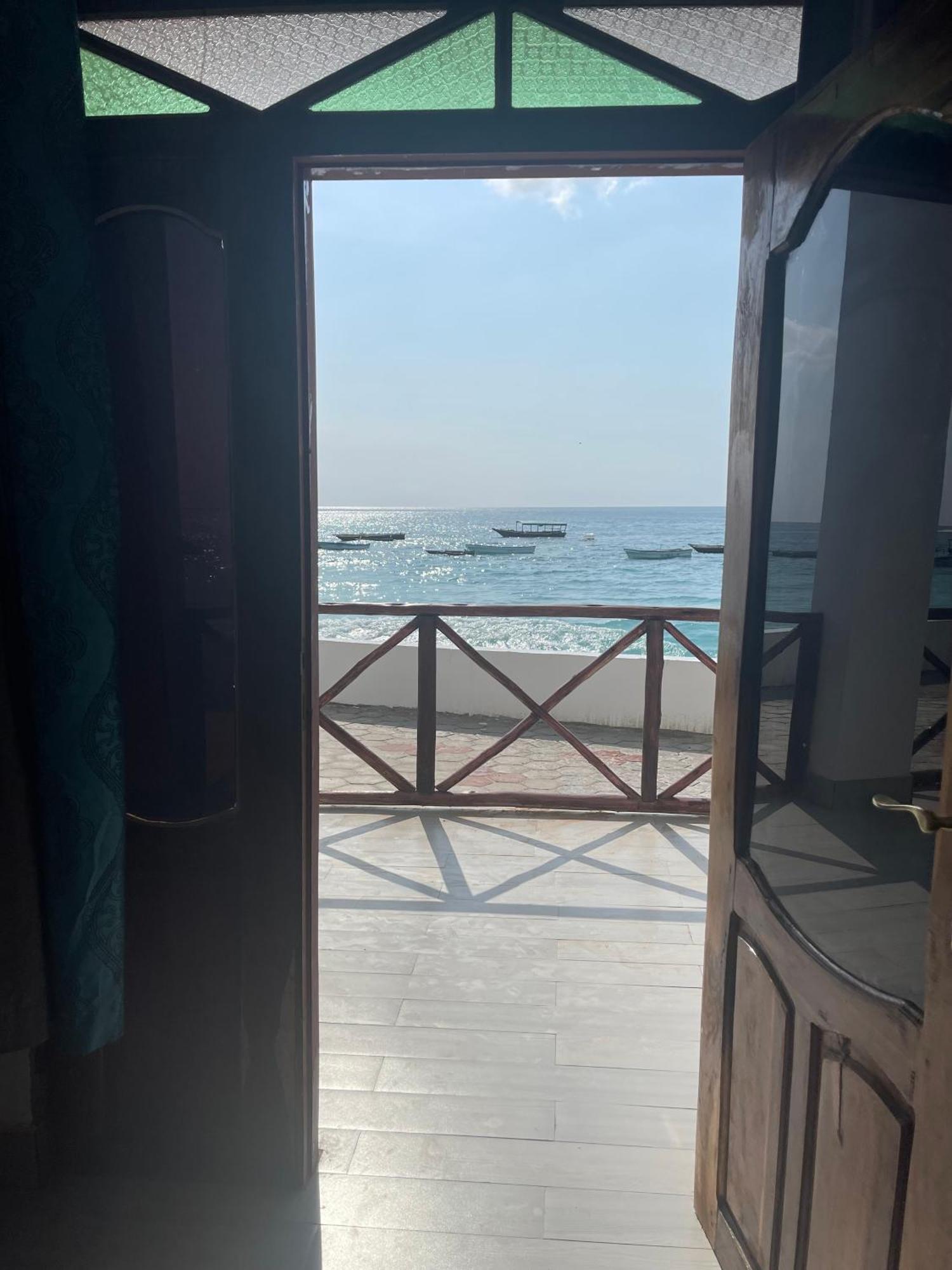 Amazing Zanzibar Beach Hotel Нунгви Экстерьер фото